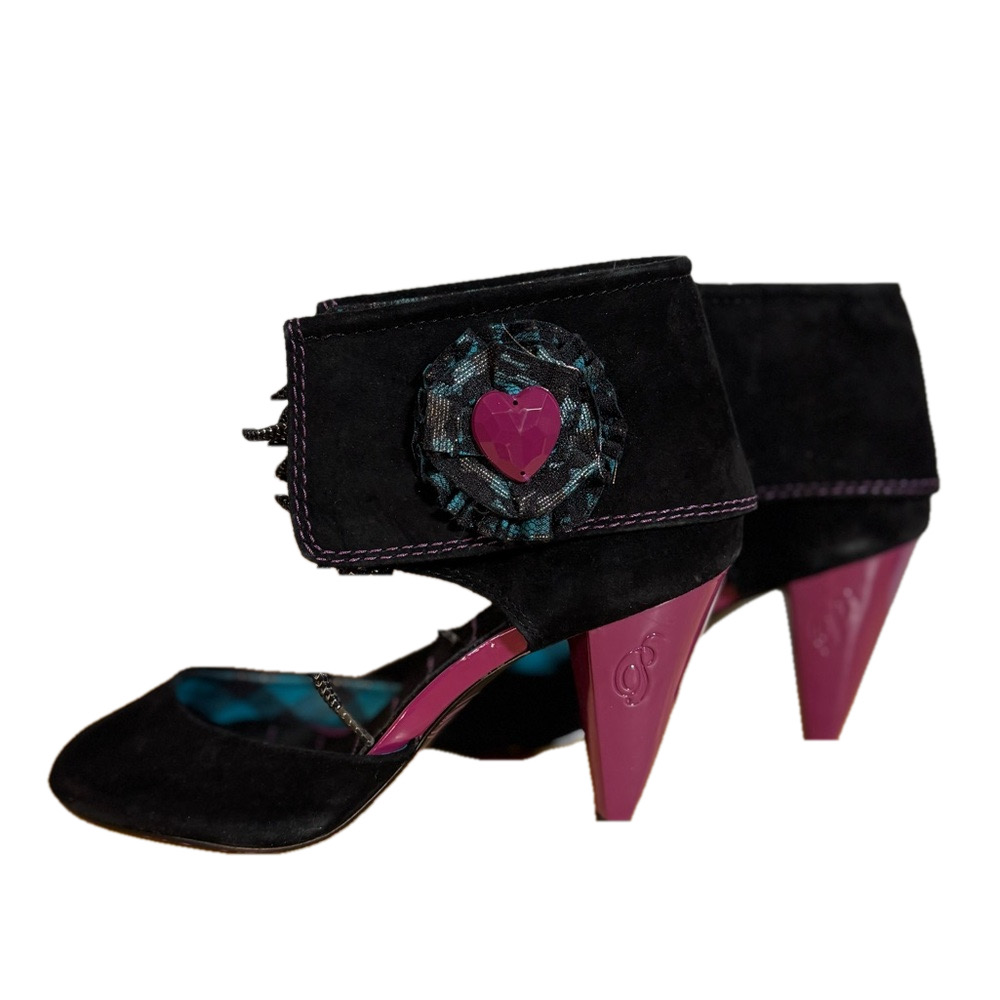 Pastry Black and Pink Heels